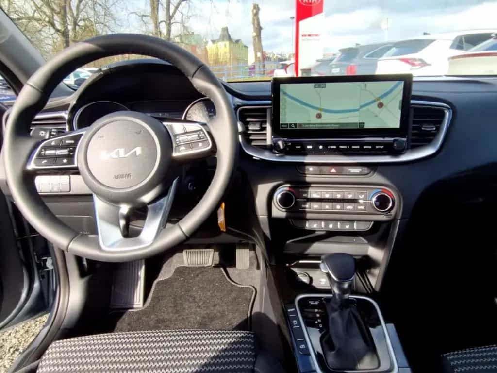 Kia Ceed SW 1.5 T-GDI DCT7 Spirit 03/2026-photo-10