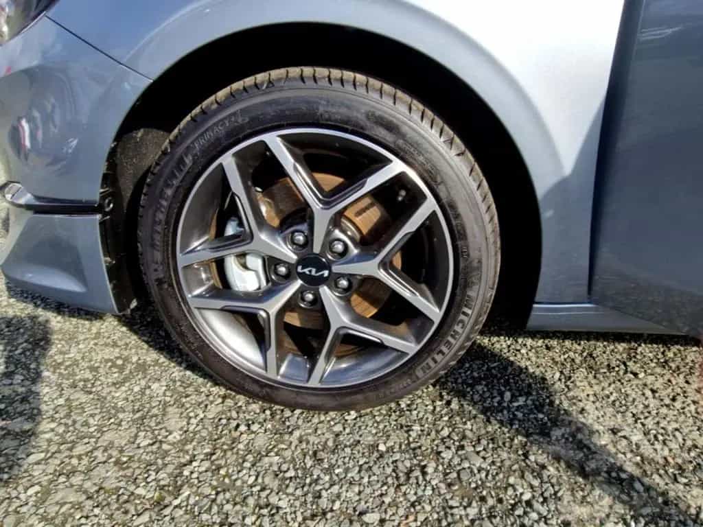 Kia Ceed SW 1.5 T-GDI DCT7 Spirit 03/2026-photo-13