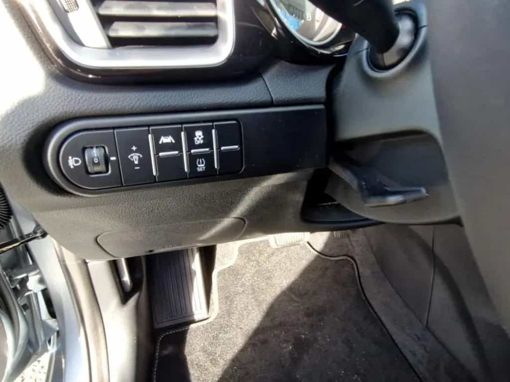 Kia Ceed SW 1.5 T-GDI DCT7 Spirit 03/2026-photo-15