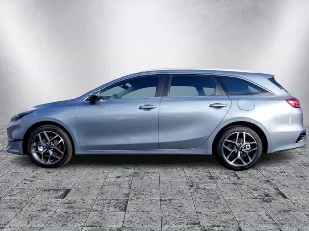 Kia Ceed SW 1.5 T-GDI DCT7 Spirit 03/2026-photo-2