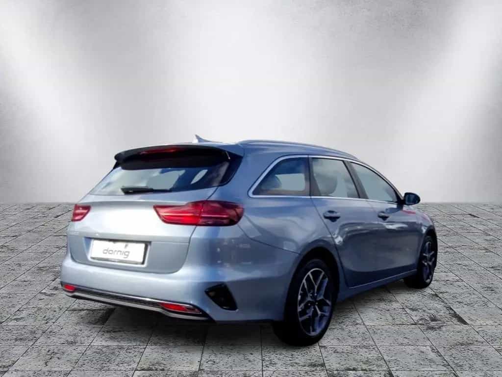 Kia Ceed SW 1.5 T-GDI DCT7 Spirit 03/2026-photo-4