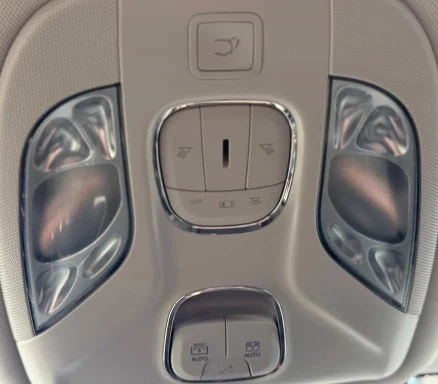 Jeep Compass Limited ACC Pano Len.HZ Kamera Unfallfr. 12/2019-photo-19