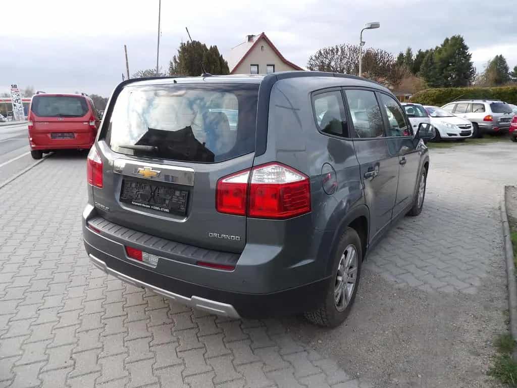 Chevrolet Orlando LT+ Klima PDC 7.Sitzer Radio Alu. HU AU 01/2012-photo-3