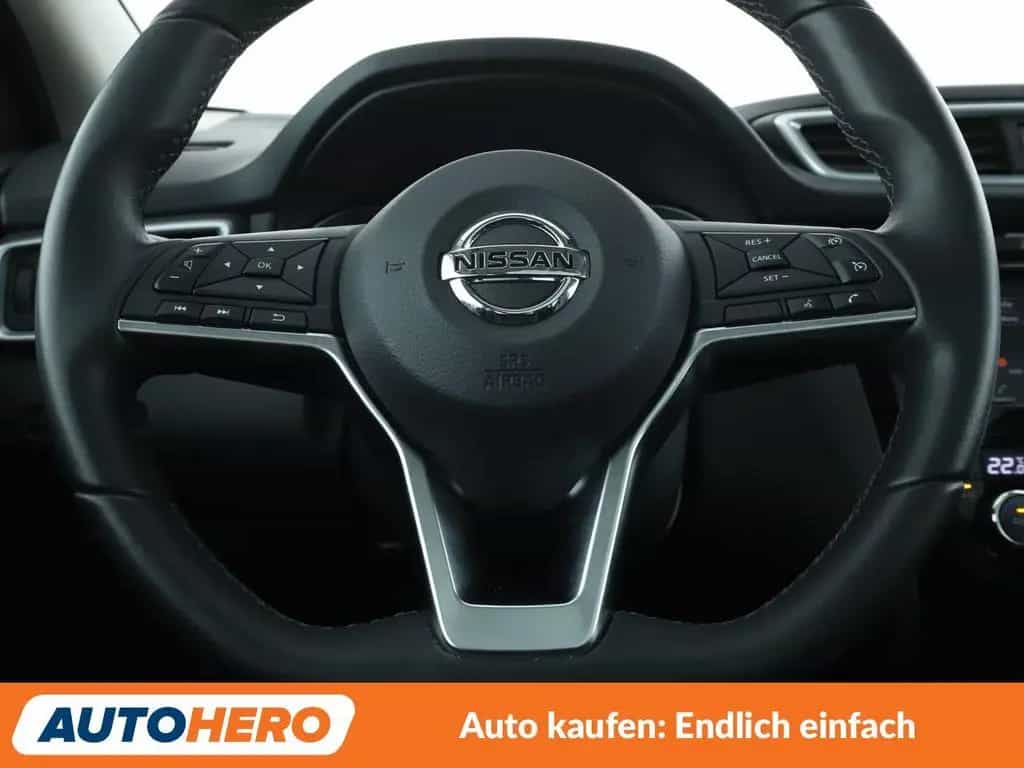 Nissan Qashqai 1.3 DIG-T Akari Aut*NAVI*LED*TEMPO*CAM* 04/2021-photo-18