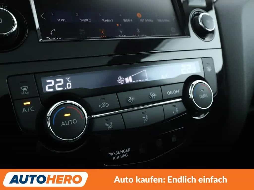Nissan Qashqai 1.3 DIG-T Akari Aut*NAVI*LED*TEMPO*CAM* 04/2021-photo-22