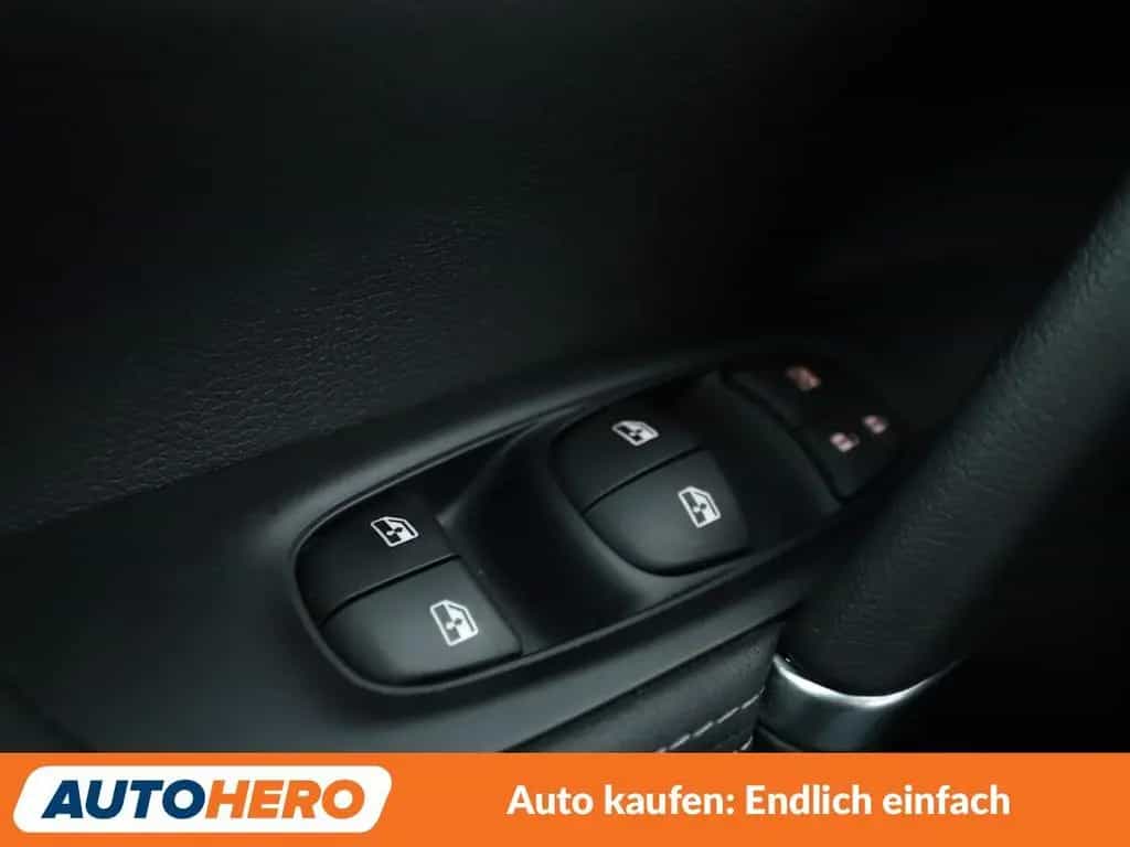Nissan Qashqai 1.3 DIG-T Akari Aut*NAVI*LED*TEMPO*CAM* 04/2021-photo-24