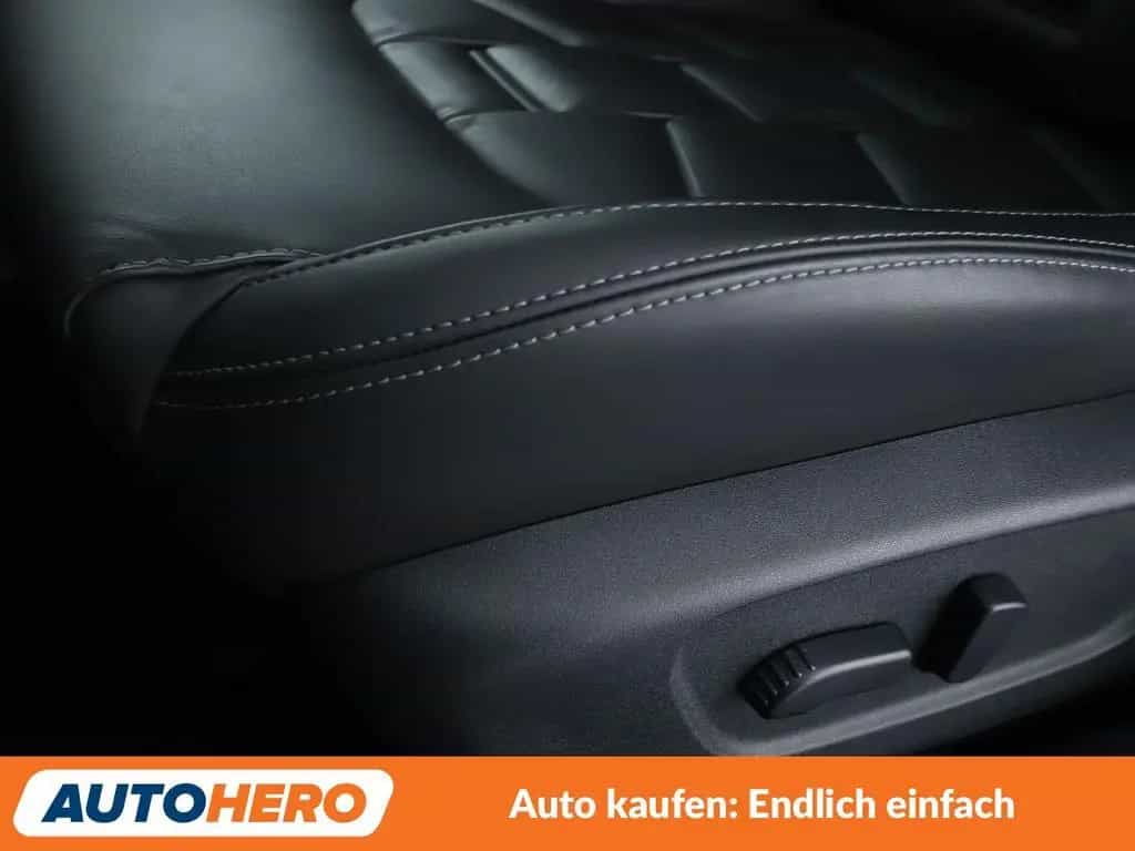 Nissan Qashqai 1.3 DIG-T Akari Aut*NAVI*LED*TEMPO*CAM* 04/2021-photo-26