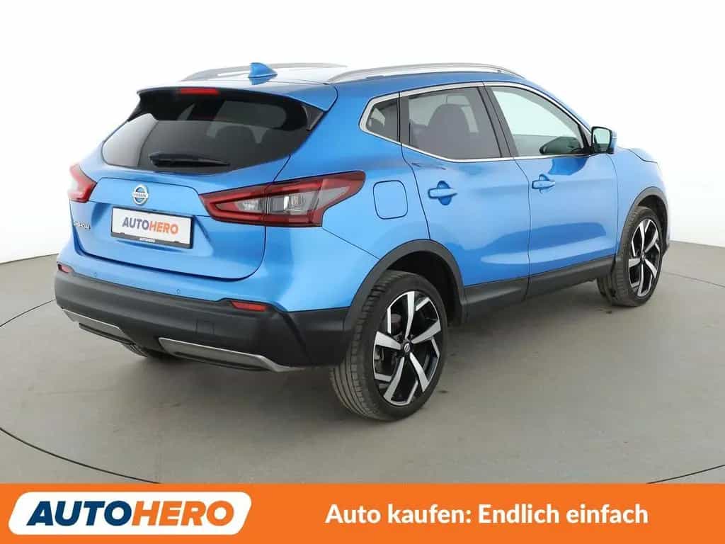 Nissan Qashqai 1.3 DIG-T Akari Aut*NAVI*LED*TEMPO*CAM* 04/2021-photo-5