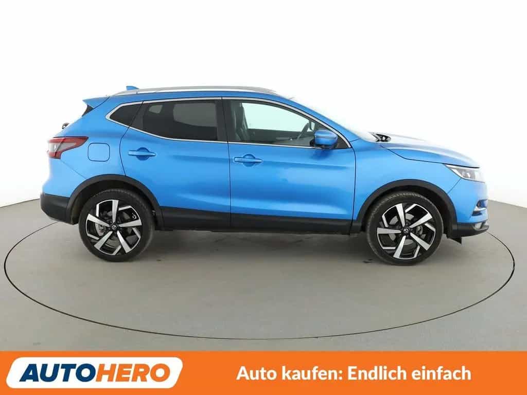Nissan Qashqai 1.3 DIG-T Akari Aut*NAVI*LED*TEMPO*CAM* 04/2021-photo-6