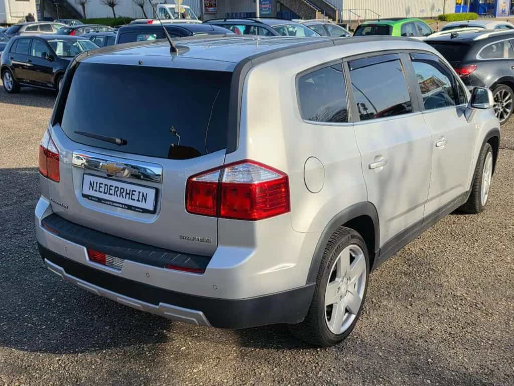 Chevrolet Orlando LTZ 1.8 7x SITZER + AUTOMATIK + SCHIEBED 09/2013-photo-5