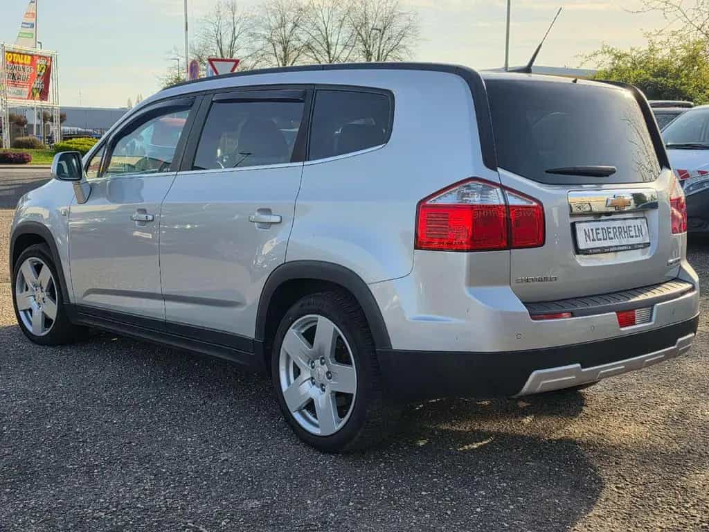Chevrolet Orlando LTZ 1.8 7x SITZER + AUTOMATIK + SCHIEBED 09/2013-photo-7