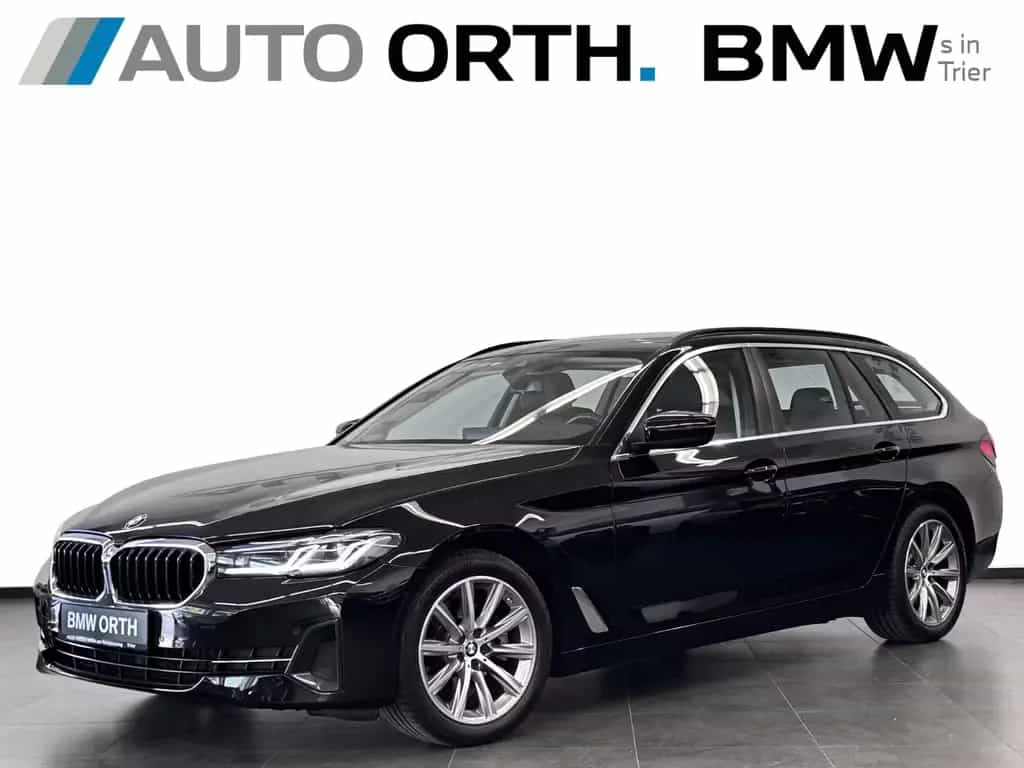 BMW 520 d Touring AUT. LEDER PANO HUD KOMF.SITZE AHK 04/2021-photo-0