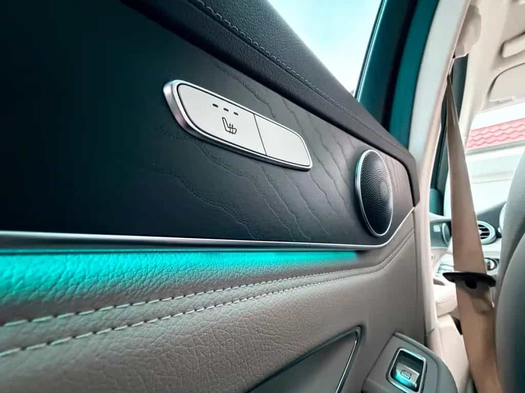 Mercedes-Benz GLC 250 4Matic AMG*Pano*Scheckheft*1.HD 08/2018-photo-23