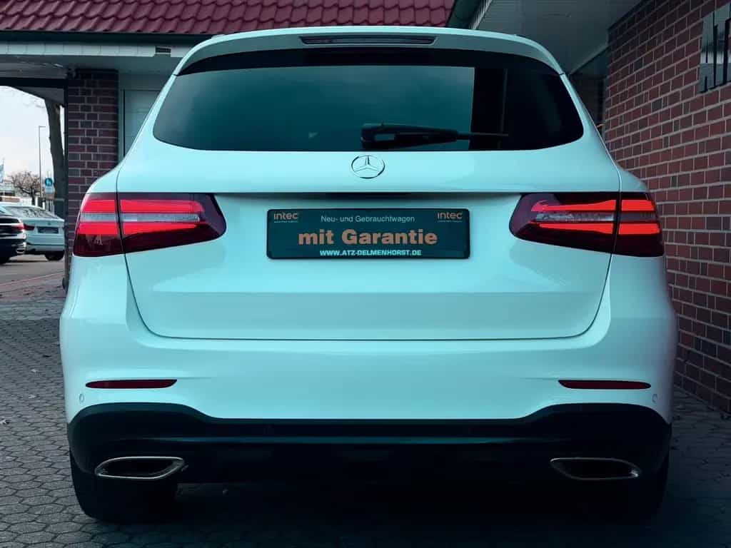 Mercedes-Benz GLC 250 4Matic AMG*Pano*Scheckheft*1.HD 08/2018-photo-3