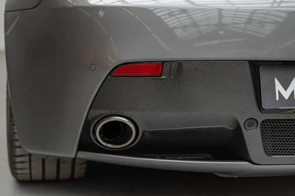 Aston Martin V12 Vantage *Manual / Aston Martin Service* 09/2009-photo-27