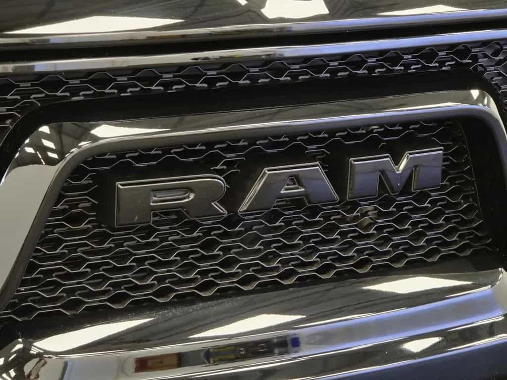 Dodge RAM 5.7 V8 HEMI Rebel*Garantie*Panorama LED 12/2021-photo-13