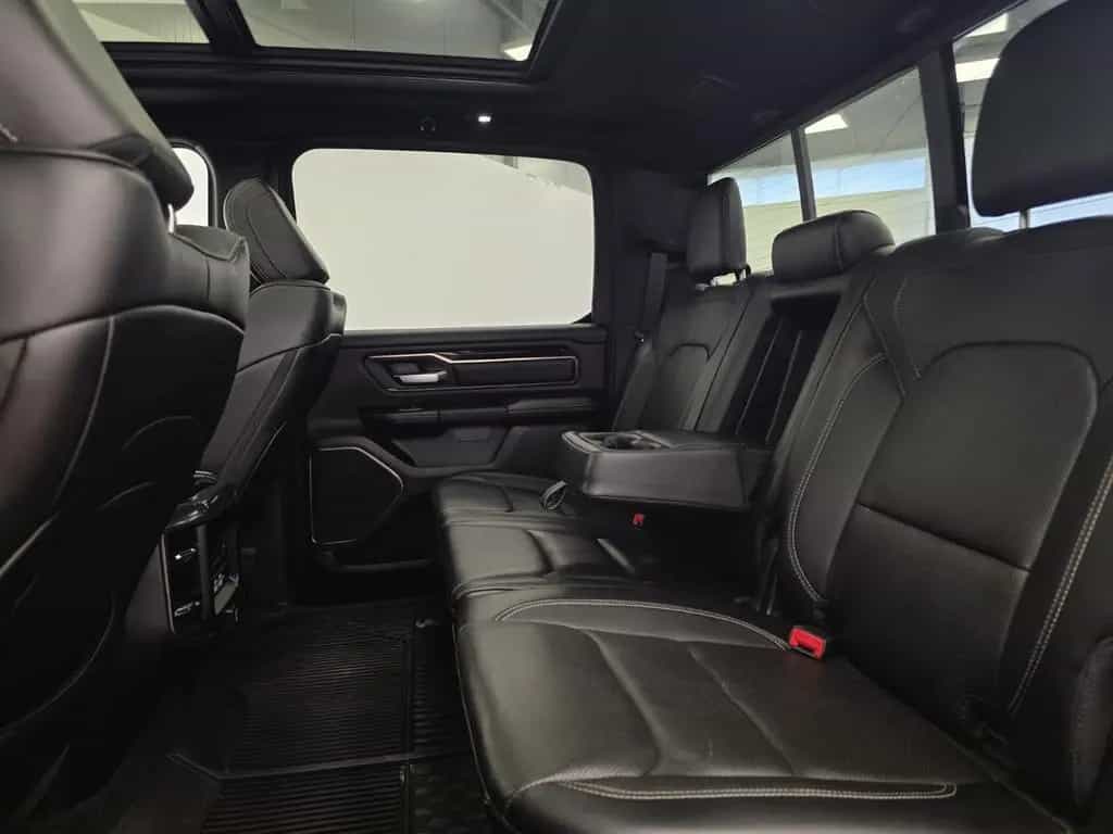 Dodge RAM 5.7 V8 HEMI Rebel*Garantie*Panorama LED 12/2021-photo-18