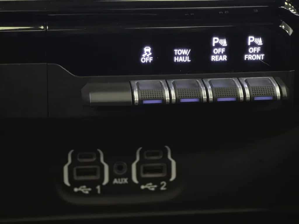 Dodge RAM 5.7 V8 HEMI Rebel*Garantie*Panorama LED 12/2021-photo-26