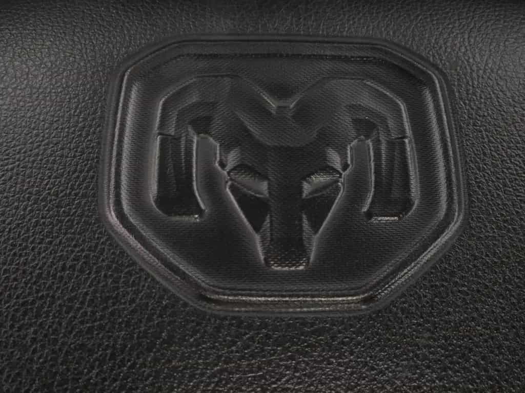 Dodge RAM 5.7 V8 HEMI Rebel*Garantie*Panorama LED 12/2021-photo-28