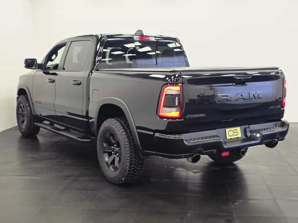 Dodge RAM 5.7 V8 HEMI Rebel*Garantie*Panorama LED 12/2021-photo-4