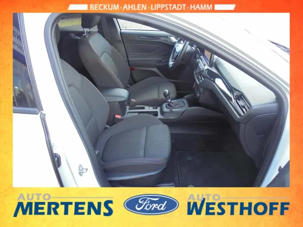 Ford Focus ST-Line Navi Kamera Sitzheizung LED PDC 01/2020-photo-12