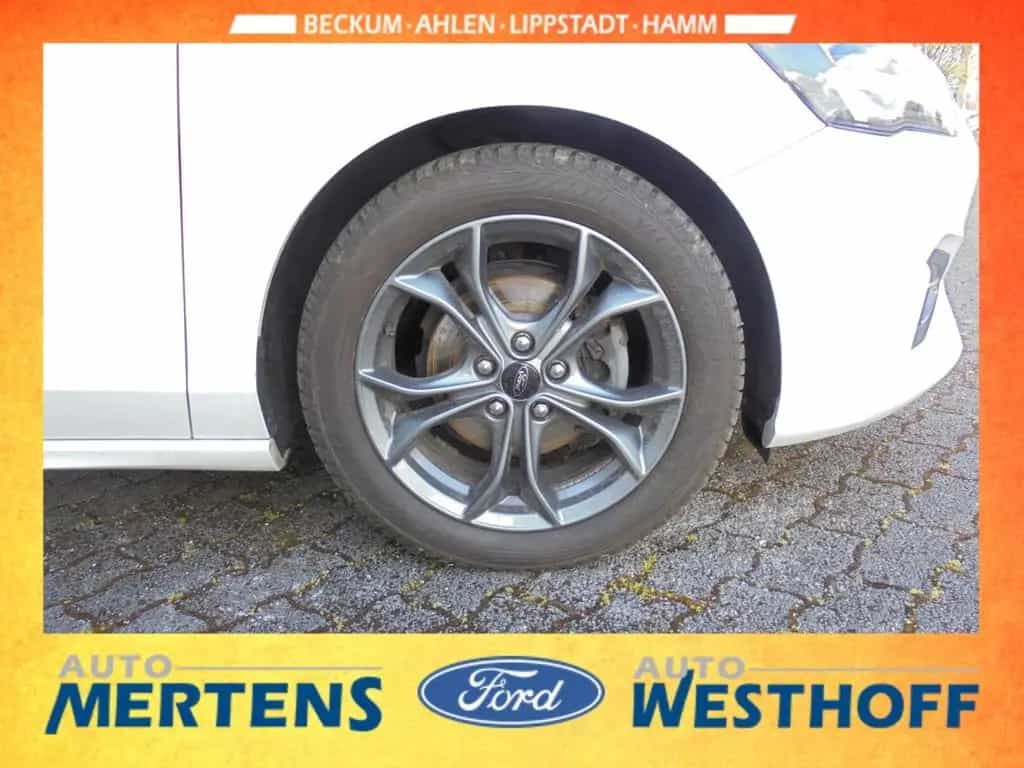 Ford Focus ST-Line Navi Kamera Sitzheizung LED PDC 01/2020-photo-13