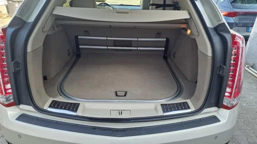Cadillac SRX Sport Luxury*Navi*Leder*AHK*Alu*Pano*Kamera* 08/2013-photo-17