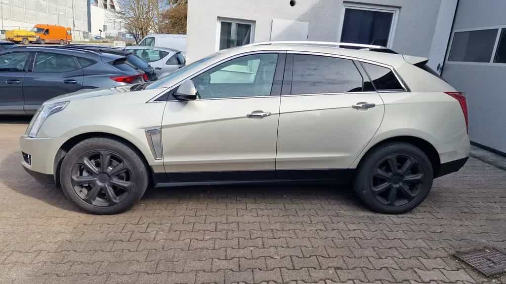 Cadillac SRX Sport Luxury*Navi*Leder*AHK*Alu*Pano*Kamera* 08/2013-photo-3