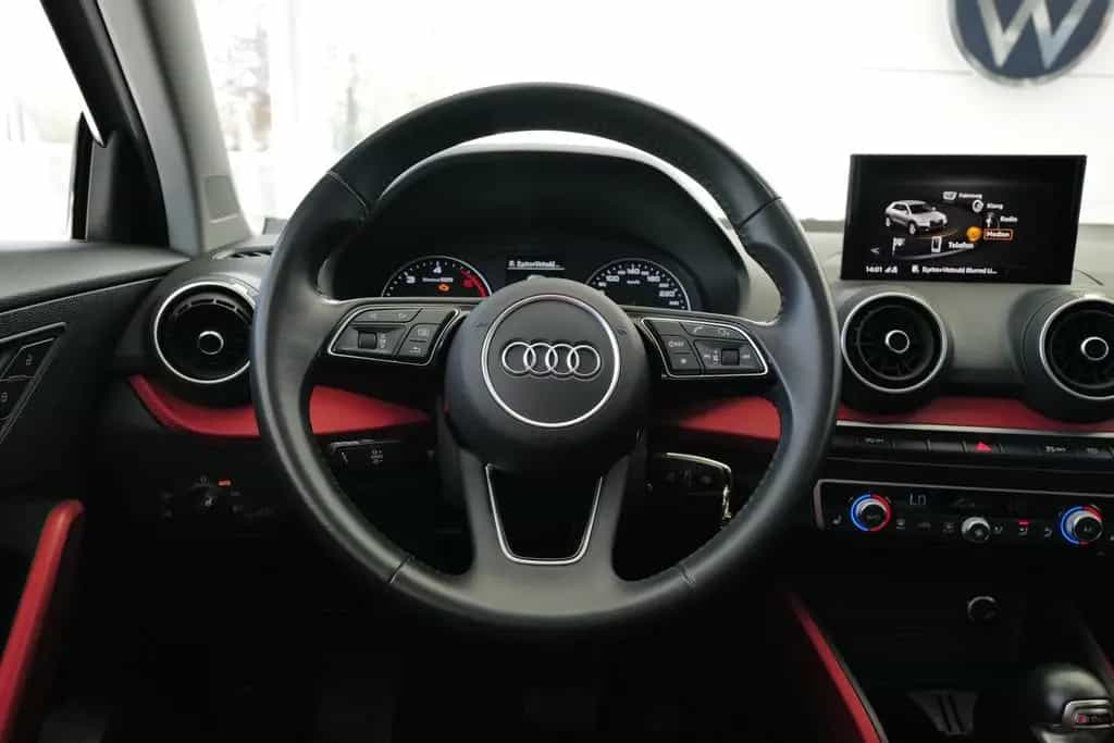 Audi Q2 35TDI quattro sport Bang & Olufsen Navi 10/2020-photo-17