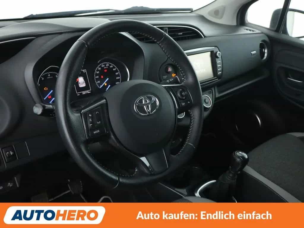 Toyota Yaris 1.5 Dual VVT-iE Y20 Club*NAVI*CAM*KLIMA* 03/2019-photo-10