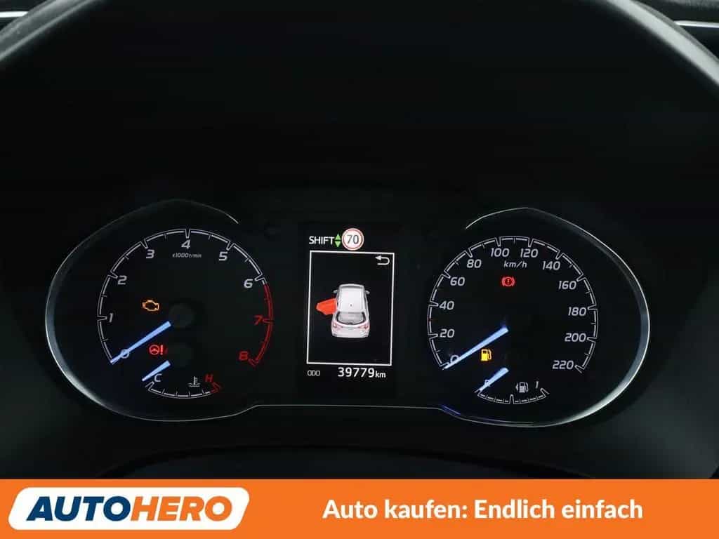 Toyota Yaris 1.5 Dual VVT-iE Y20 Club*NAVI*CAM*KLIMA* 03/2019-photo-19