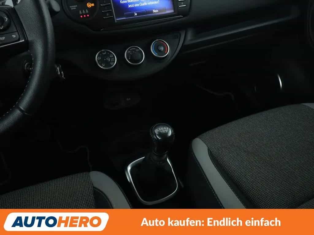 Toyota Yaris 1.5 Dual VVT-iE Y20 Club*NAVI*CAM*KLIMA* 03/2019-photo-20