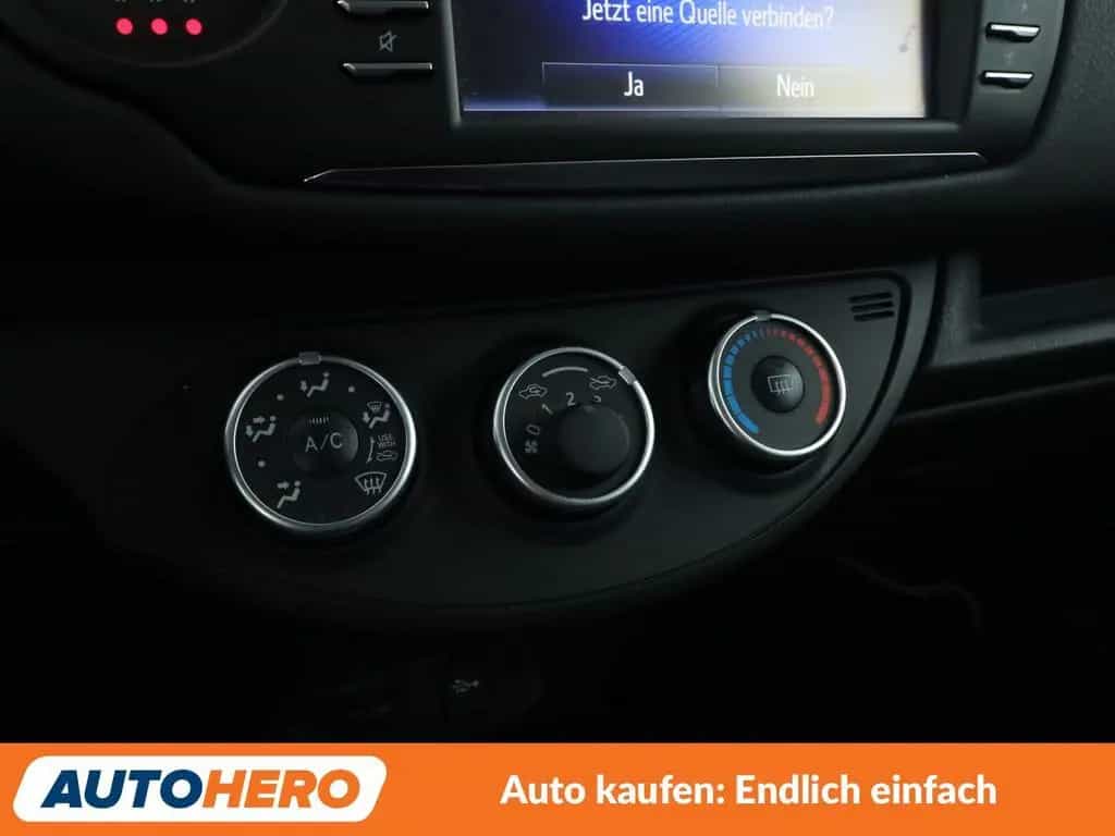 Toyota Yaris 1.5 Dual VVT-iE Y20 Club*NAVI*CAM*KLIMA* 03/2019-photo-21