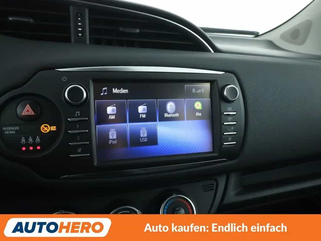 Toyota Yaris 1.5 Dual VVT-iE Y20 Club*NAVI*CAM*KLIMA* 03/2019-photo-22