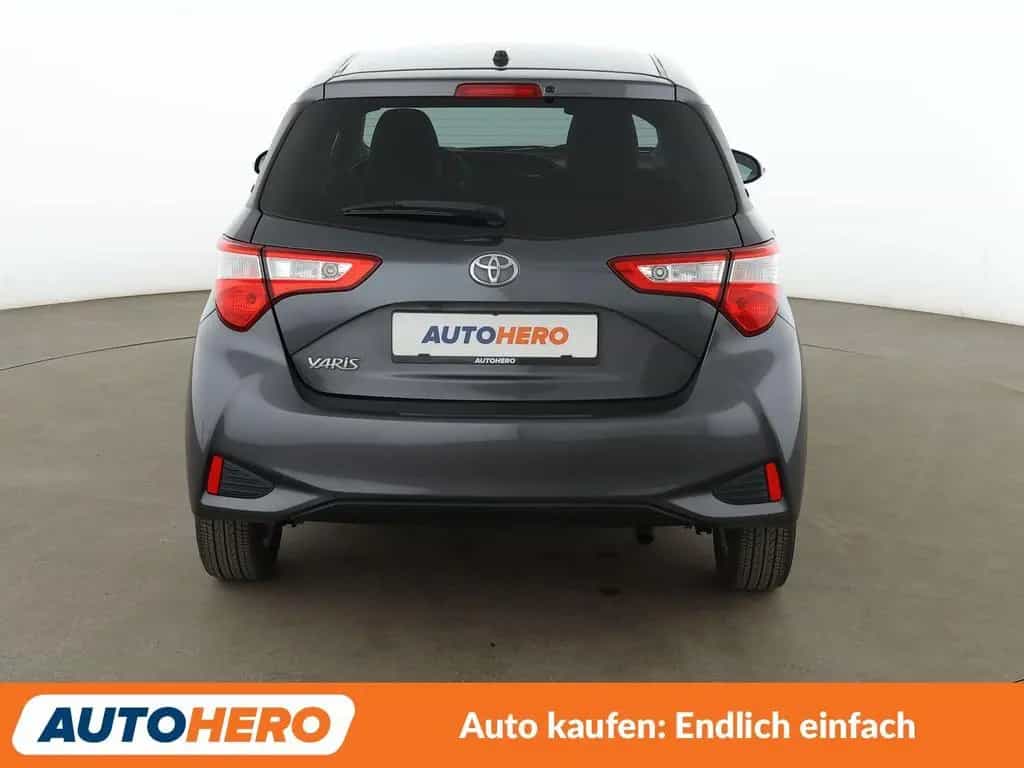 Toyota Yaris 1.5 Dual VVT-iE Y20 Club*NAVI*CAM*KLIMA* 03/2019-photo-4
