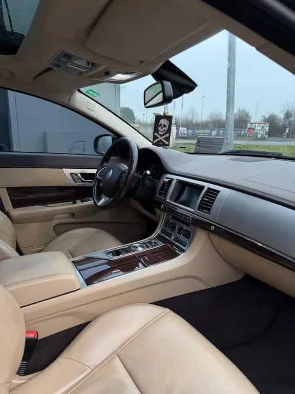 Jaguar XF 2012 Disel Luxury neu TUV!!! 03/2012-photo-1