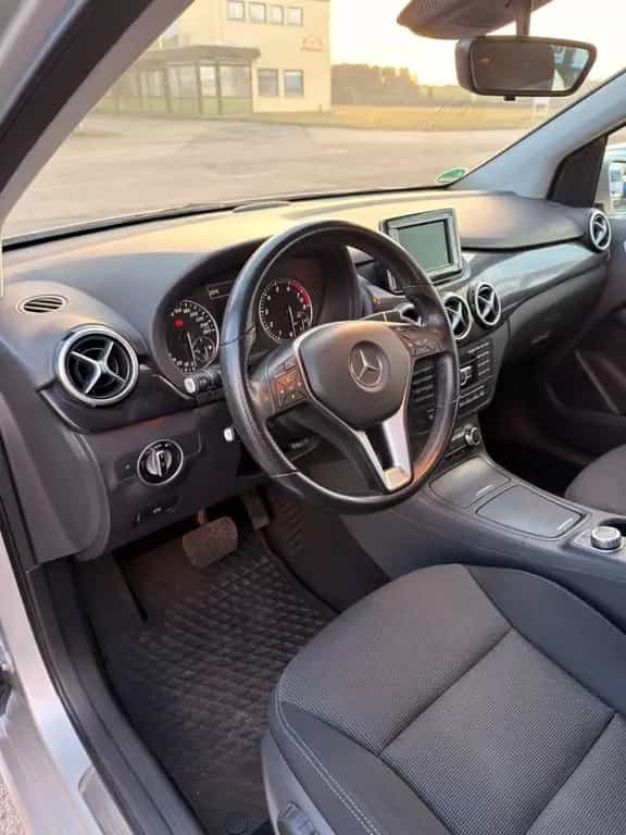 Mercedes-Benz B 180 *Automatik* AHK / Klima / SHZ / Service / 05/2013-photo-15