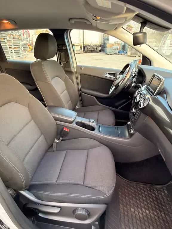 Mercedes-Benz B 180 *Automatik* AHK / Klima / SHZ / Service / 05/2013-photo-17
