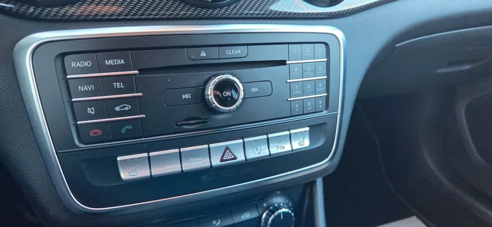 Mercedes-Benz CLA-Class 180 Shooting Brake 12/2018-photo-17