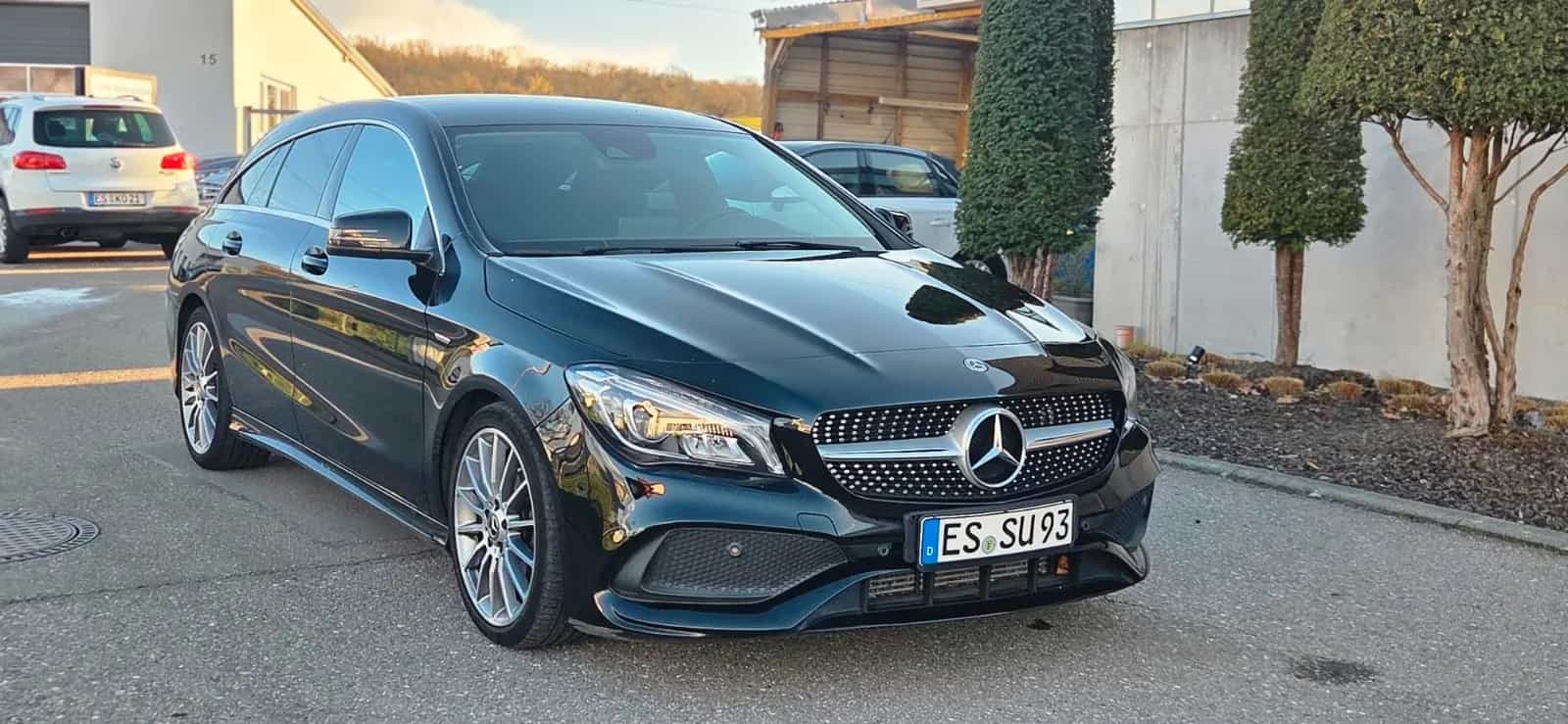Mercedes-Benz CLA-Class 180 Shooting Brake 12/2018-photo-2