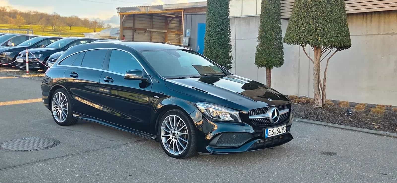 Mercedes-Benz CLA-Class 180 Shooting Brake 12/2018-photo-3