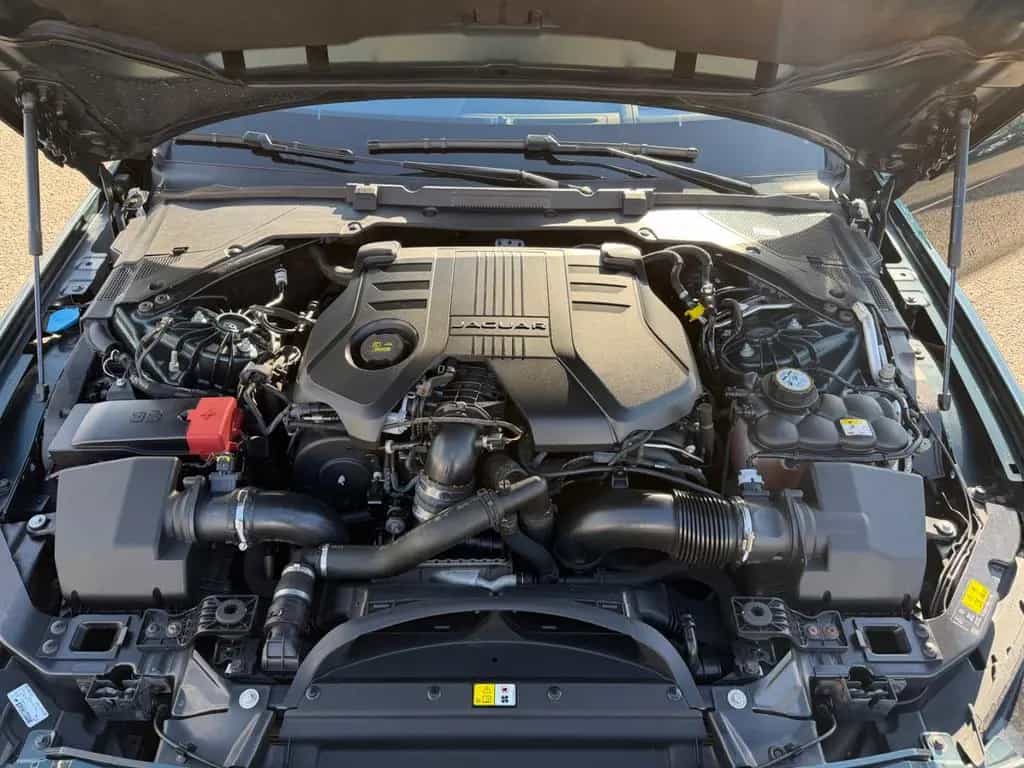 Jaguar XF 30d 300PS R-Sport Automatik Matric Head ACC 03/2017-photo-17