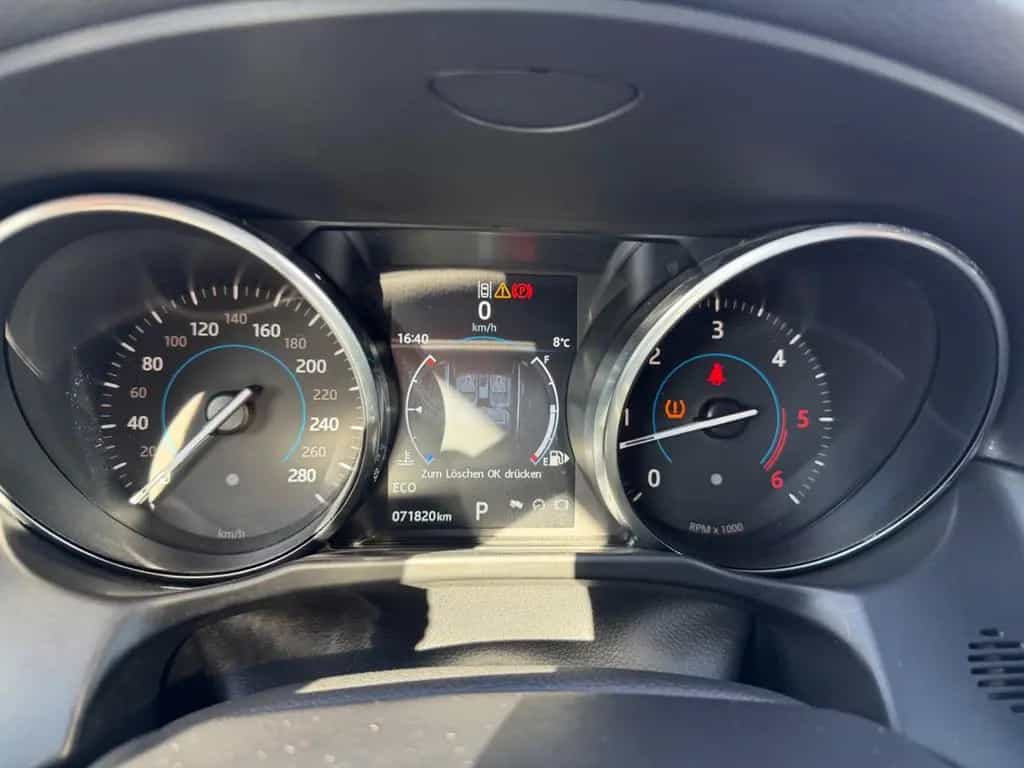 Jaguar XF 30d 300PS R-Sport Automatik Matric Head ACC 03/2017-photo-22