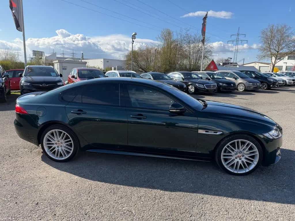 Jaguar XF 30d 300PS R-Sport Automatik Matric Head ACC 03/2017-photo-5