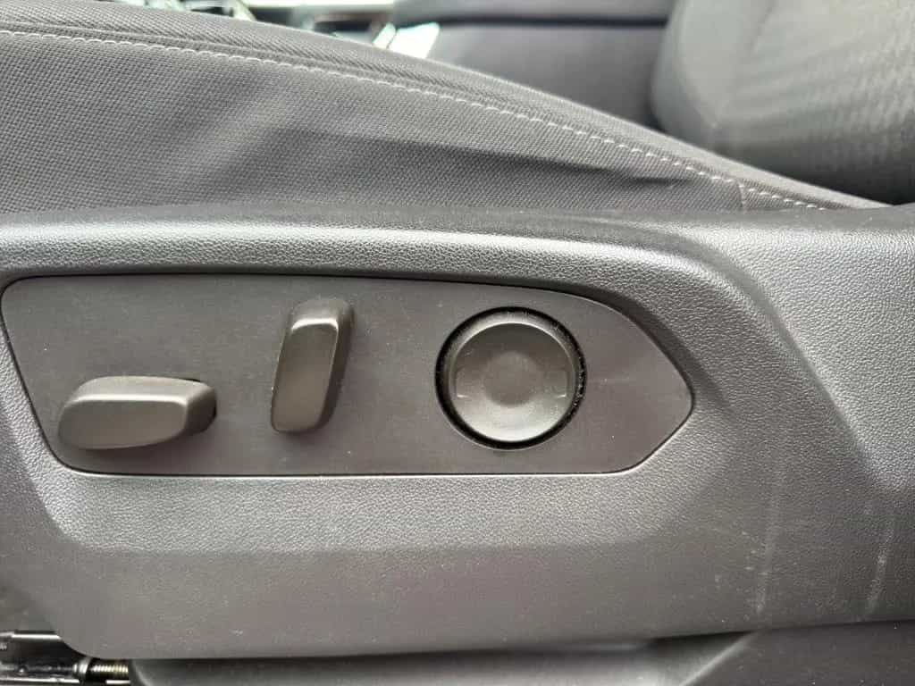 GMC Sierra 07/2023-photo-12