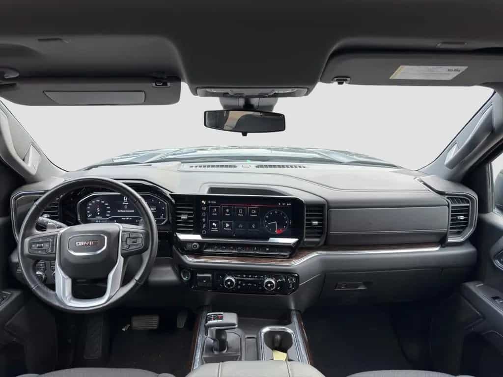GMC Sierra 07/2023-photo-9