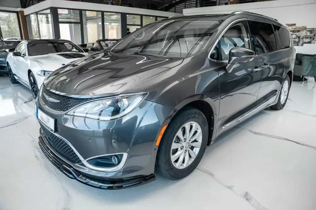 Chrysler Pacifica 3,6  TOURING L PLUS 6 SITZE LEDER ACC 07/2018-photo-0