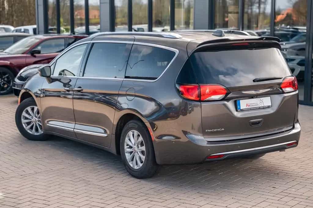 Chrysler Pacifica 3,6  TOURING L PLUS 6 SITZE LEDER ACC 07/2018-photo-10