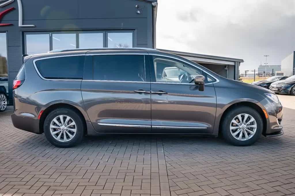 Chrysler Pacifica 3,6  TOURING L PLUS 6 SITZE LEDER ACC 07/2018-photo-11