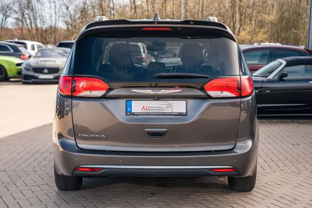 Chrysler Pacifica 3,6  TOURING L PLUS 6 SITZE LEDER ACC 07/2018-photo-14